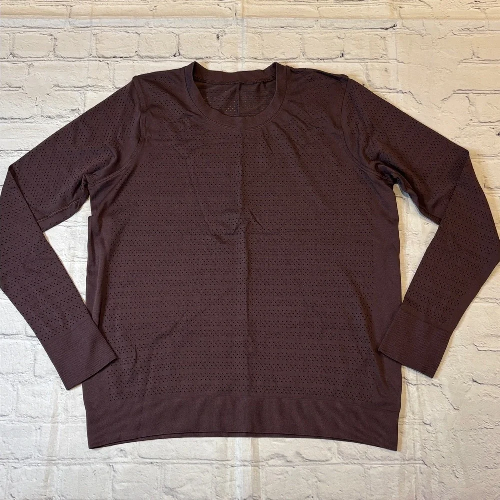 Lululemon Breeze By Long Sleeve Squad